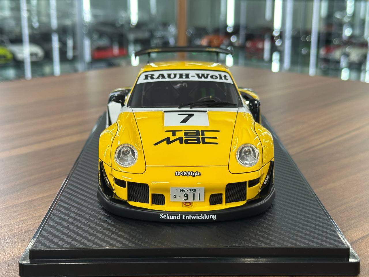 Porsche 993 RWB Tarmac 1048 #7 Yellow/Black Resin Model – dturman.com