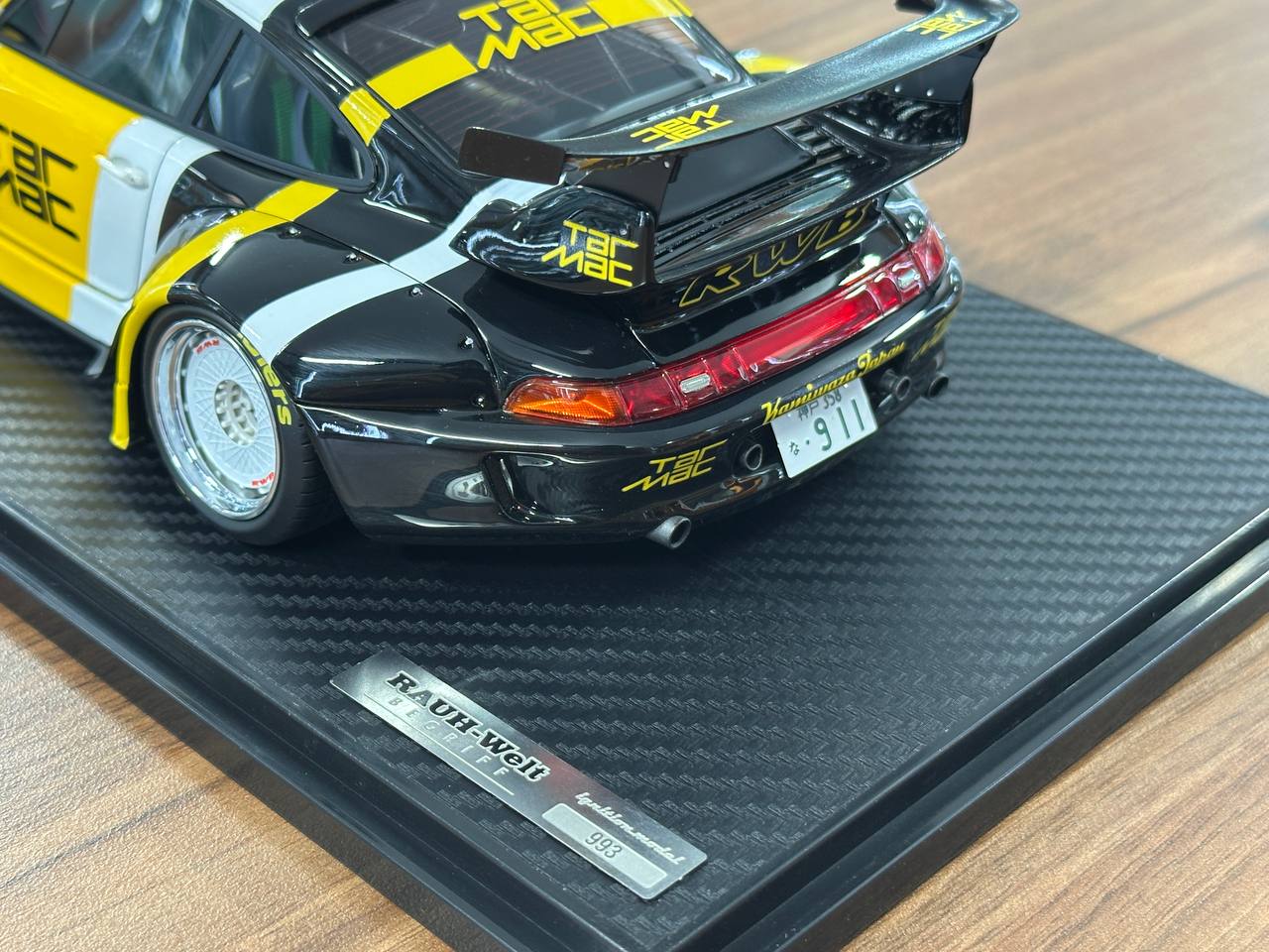 1/18 Resin Ignition Model Porsche 993 RWB Tarmac 1048 #7 – Yellow/Black