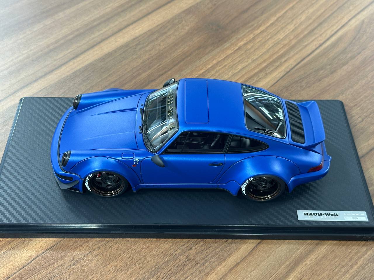 1/18 Resin Ignition Model Porsche 964 RWB – Matte Blue