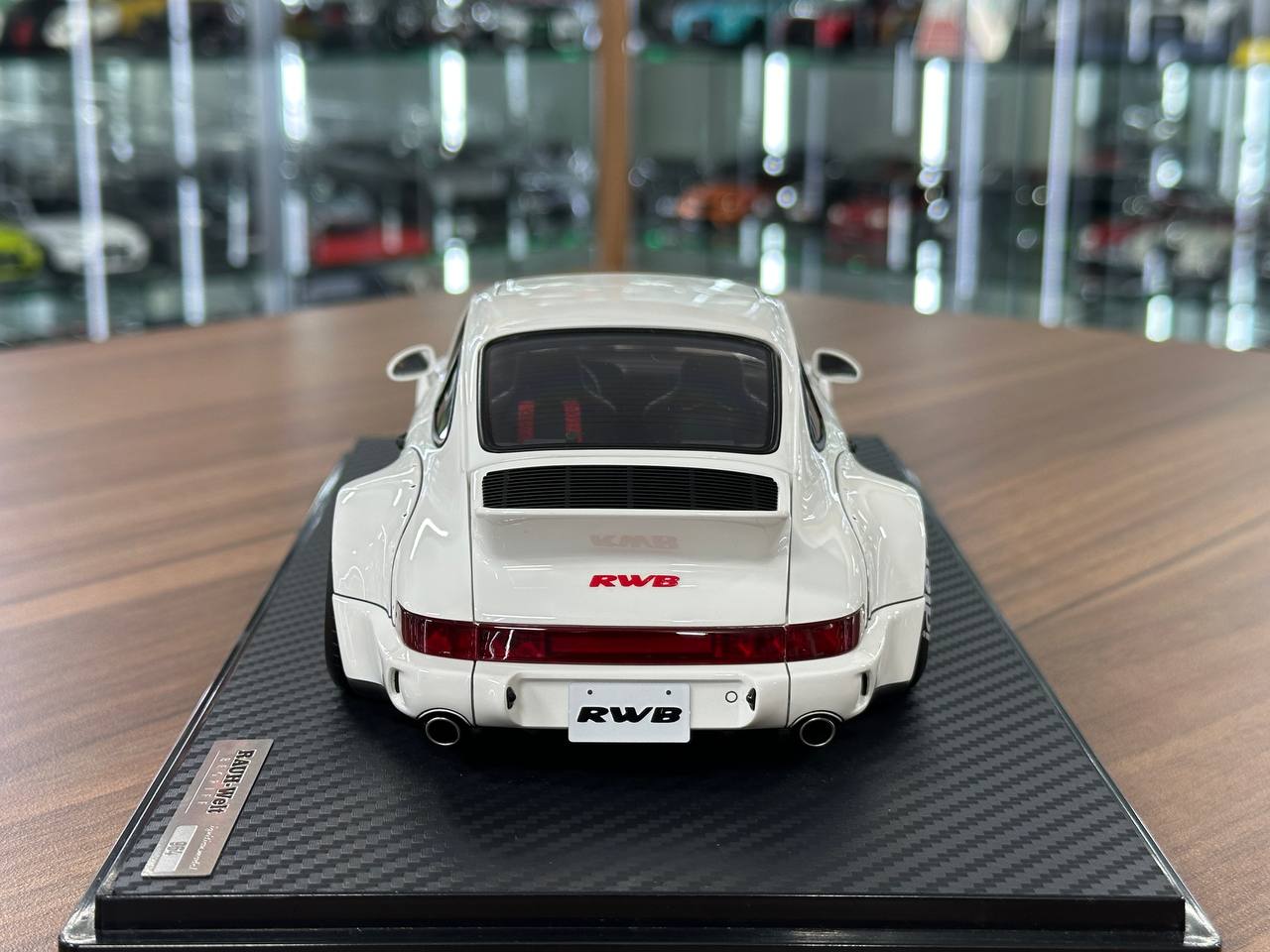 1/18 Resin Ignition Model Porsche 964 RWB – White