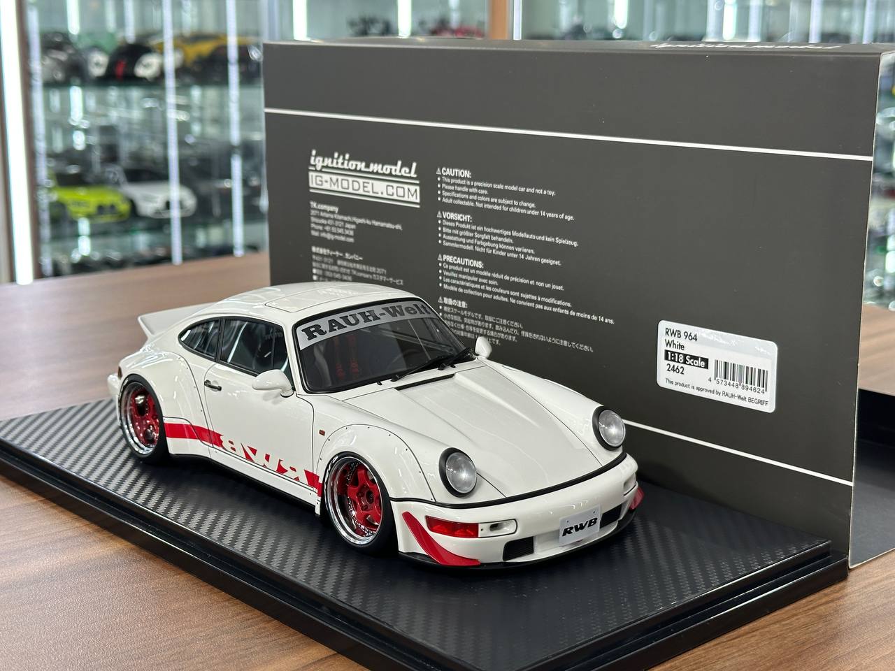 1/18 Resin Ignition Model Porsche 964 RWB – White