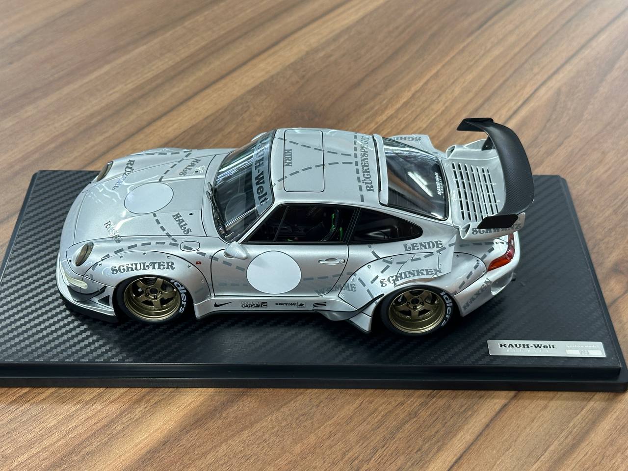 1/18 Resin Ignition Model Porsche 993 RWB – Silver