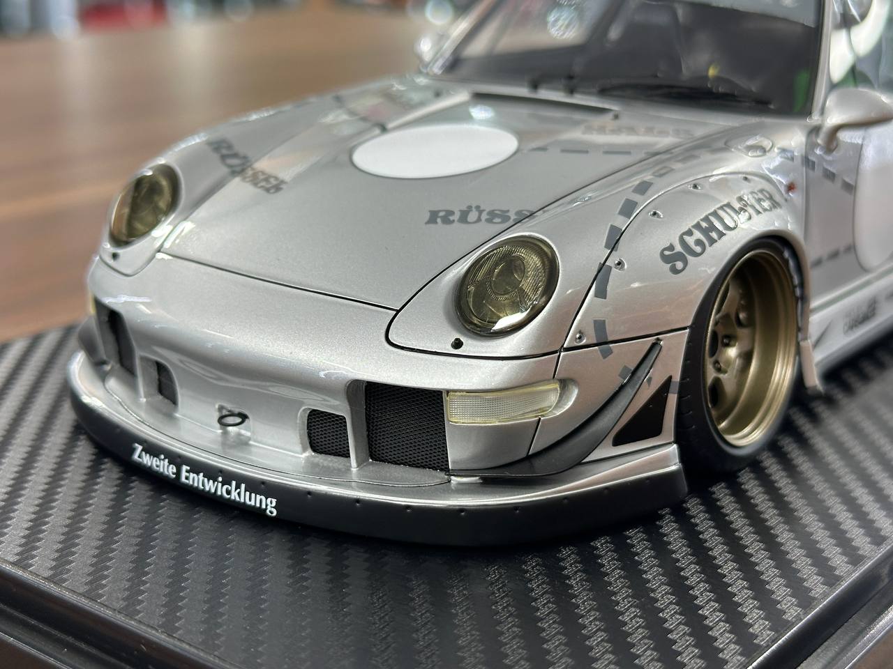 1/18 Resin Ignition Model Porsche 993 RWB – Silver