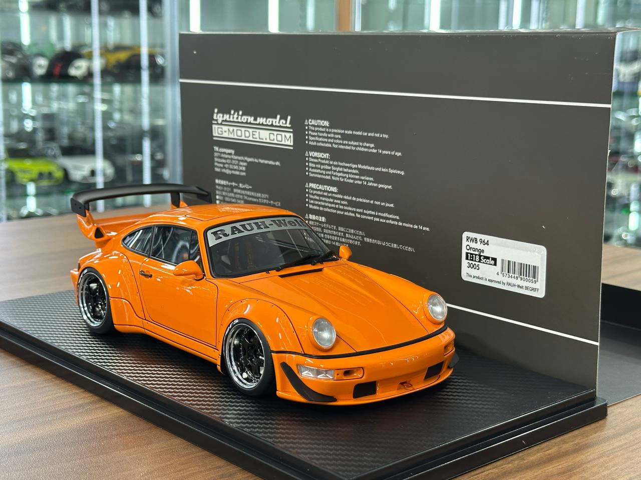 1/18 Resin Ignition Model Porsche 964 RWB – Orange