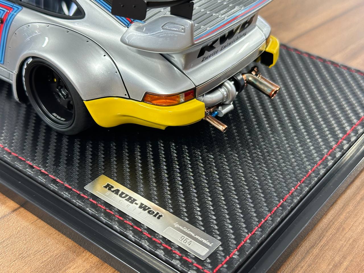 Porsche 964 RWB #7 Martini Silver/Yellow Limited Resin Model