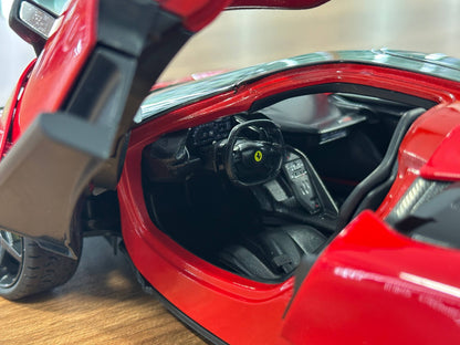 1/18 Diecast Bburago Ferrari F80 in Red