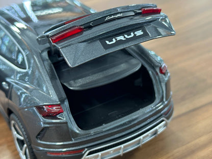 1/18 Diecast Lamborghini Urus Grey Bburago Scale Model Car
