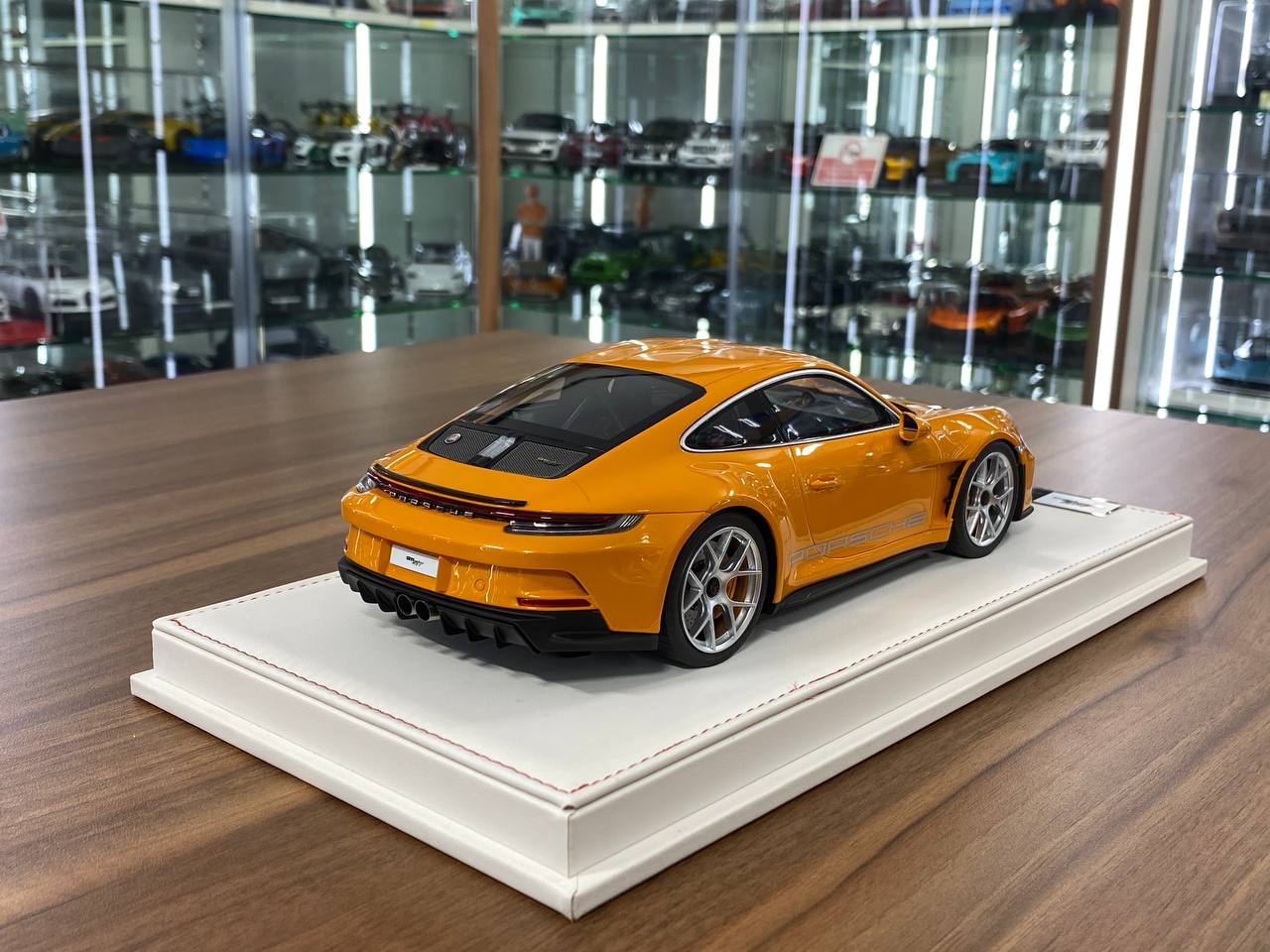 1/18 Resin Porsche 911 S/T (992) by Ivy Models in Orange / Silver – Limited 15pcs