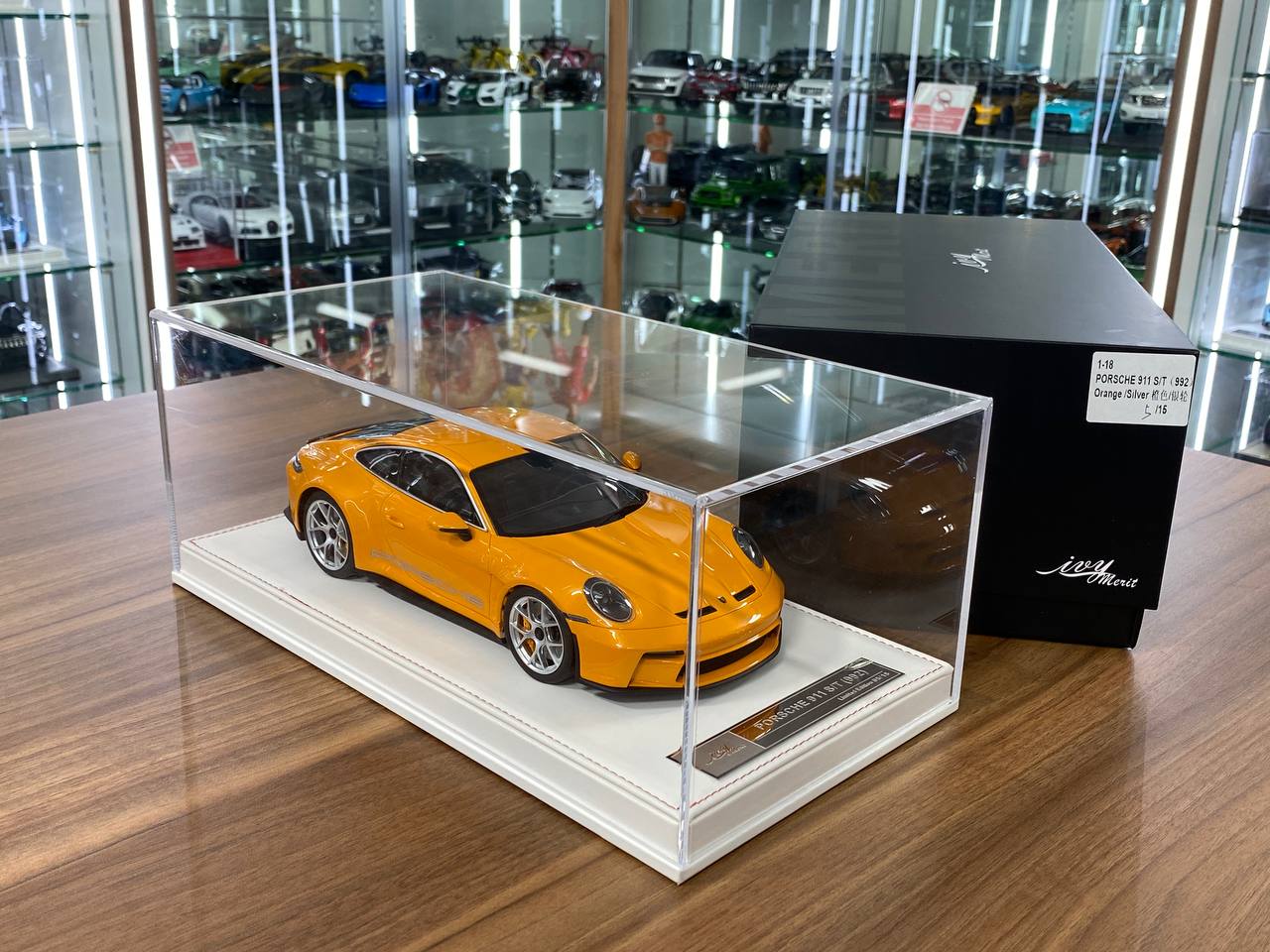 1/18 Resin Porsche 911 S/T (992) by Ivy Models in Orange / Silver – Limited 15pcs