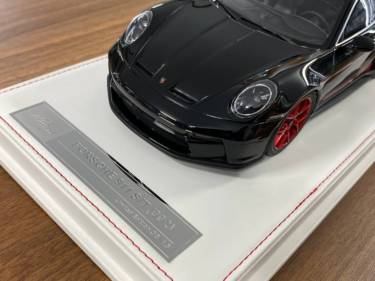 1/18 Resin Porsche 911 S/T (992) by Ivy Models in Black / Red – Limited 15pcs