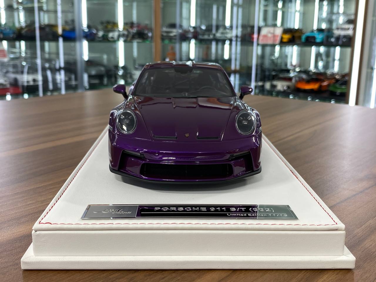 1/18 Resin Porsche 911 S/T (992) by Ivy Models in Purple / Silver – Limited 15pcs