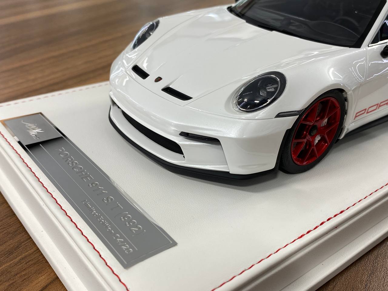 1/18 Resin Porsche 911 S/T (992) by Ivy Models in White/Red – Limited 20pcs
