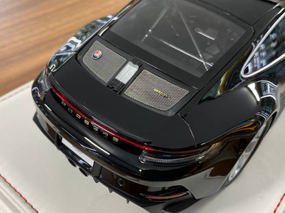 1/18 Resin Porsche 911 S/T (992) by Ivy Models in Black/Silver – Limited 15 pcs