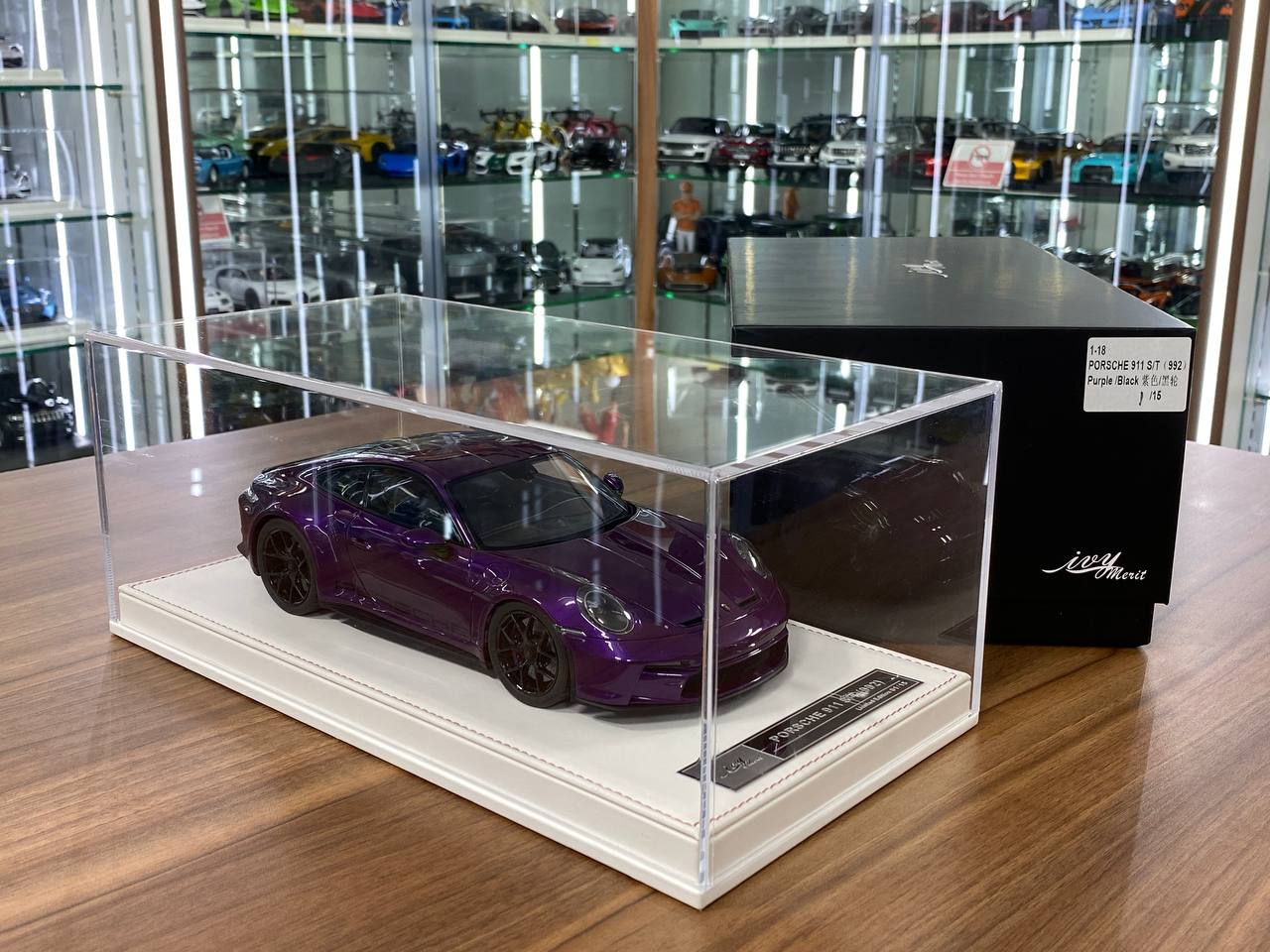 1/18 Resin Porsche 911 S/T (992) by Ivy Models in Pearl Purple/ Black – Limited 15 pcs