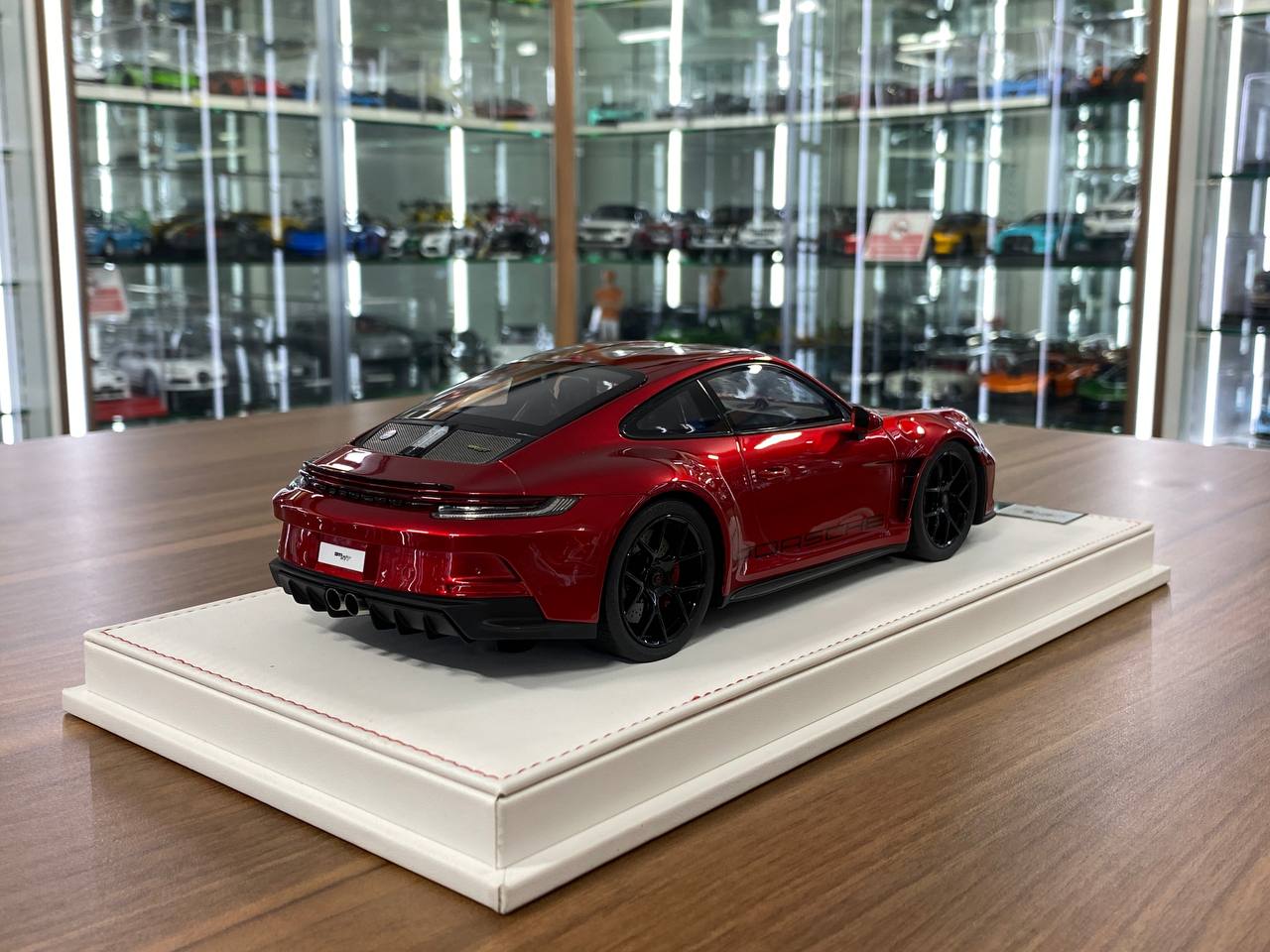 1/18 Resin Porsche 911 S/T (992) by Ivy Models in Metallic Red/ Black – Limited 15 pcs