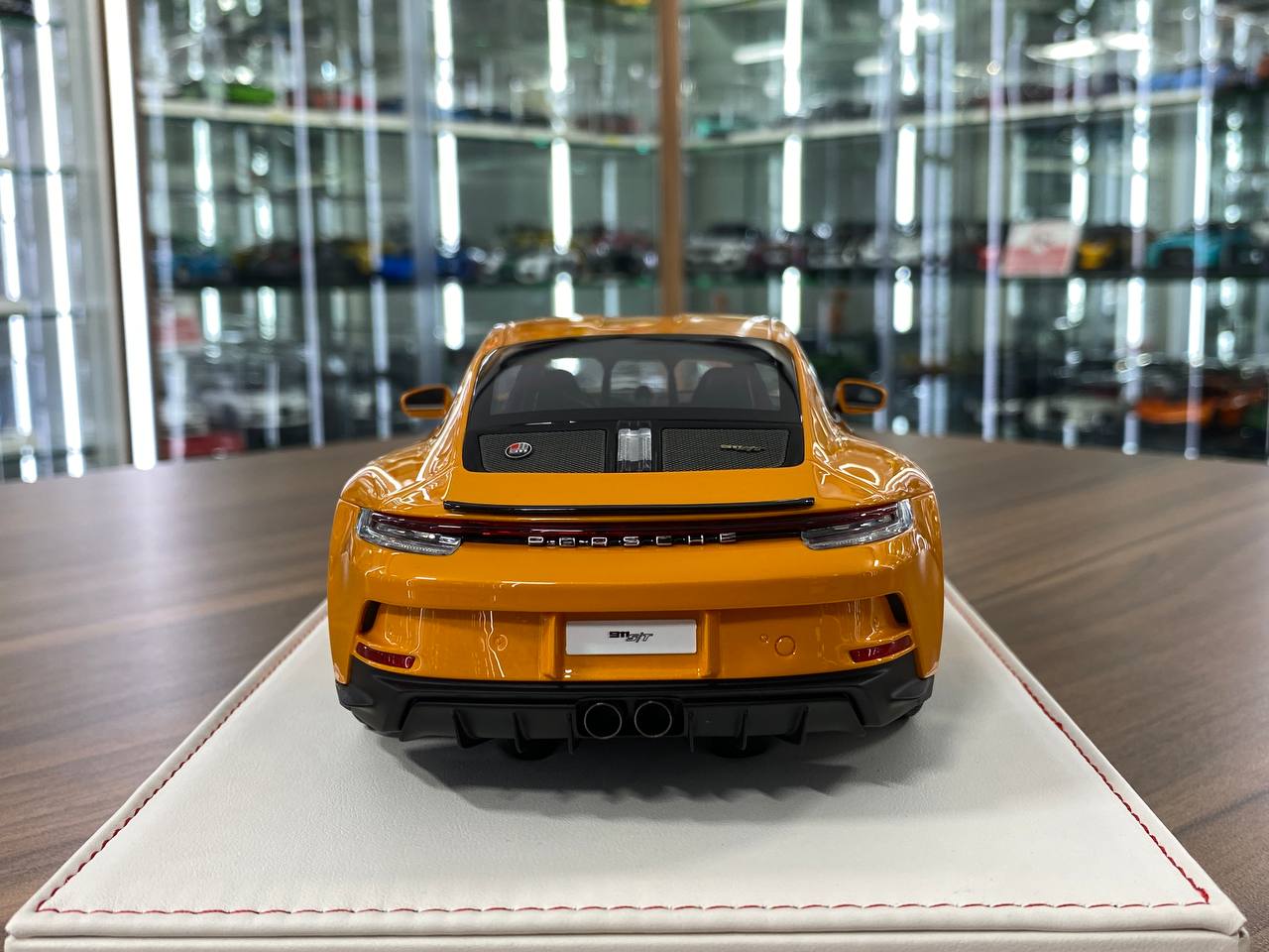 1/18 Resin Porsche 911 S/T (992) by Ivy Models in Orange/ Black – Limited 20 pcs