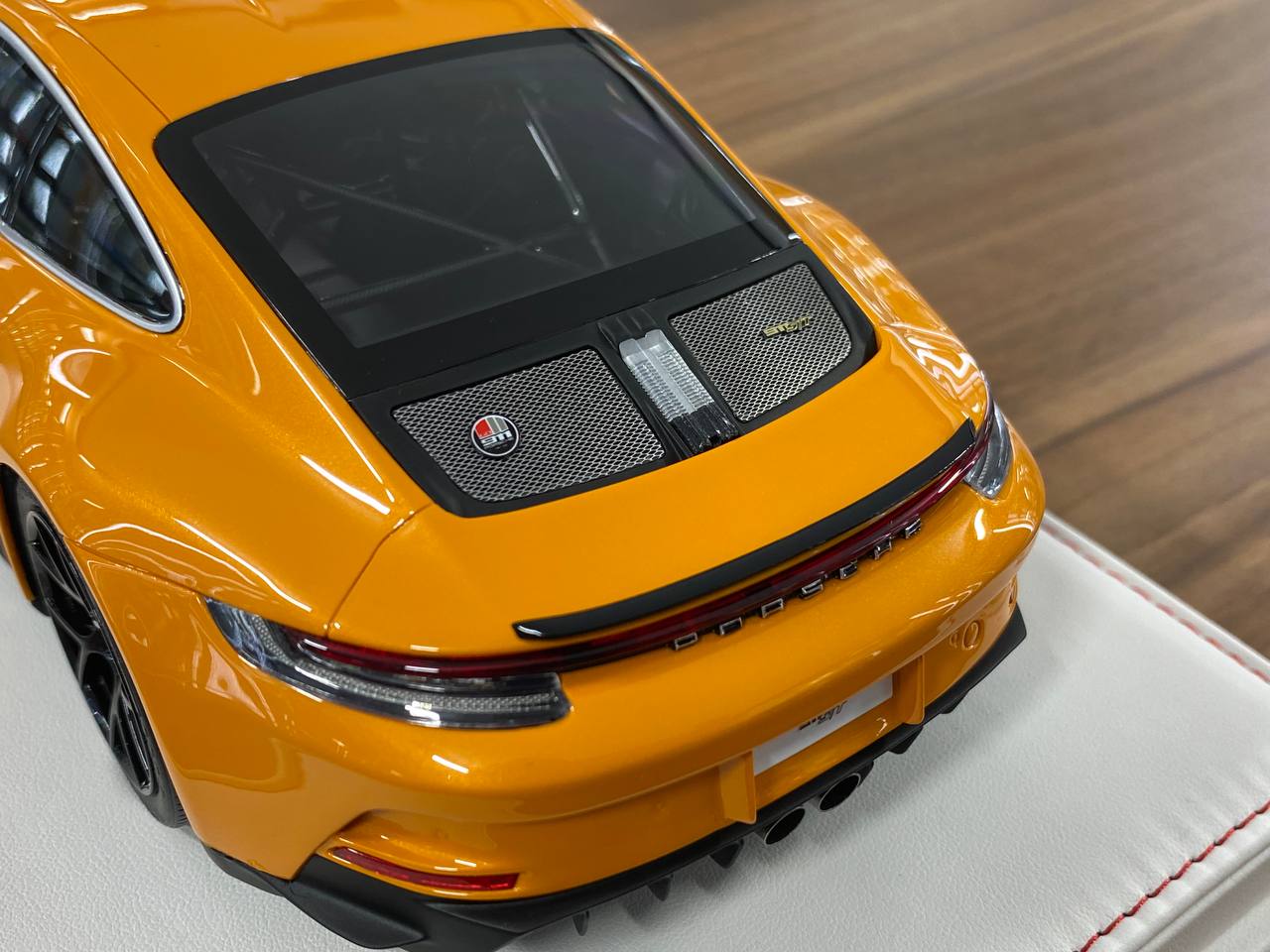 1/18 Resin Porsche 911 S/T (992) by Ivy Models in Orange/ Black – Limited 20 pcs