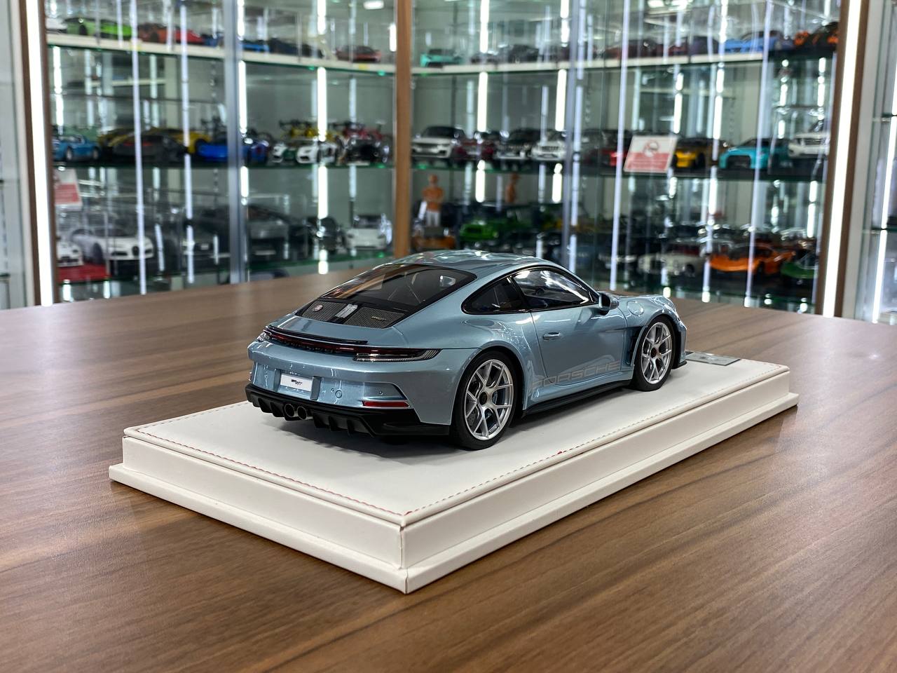 1/18 Resin Porsche 911 S/T (992) by Ivy Models in Ice Blue / Silver – Limited 15 pcs