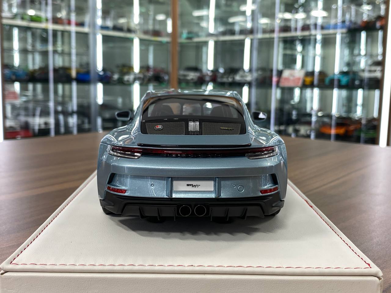 1/18 Resin Porsche 911 S/T (992) by Ivy Models in Ice Blue / Silver – Limited 15 pcs