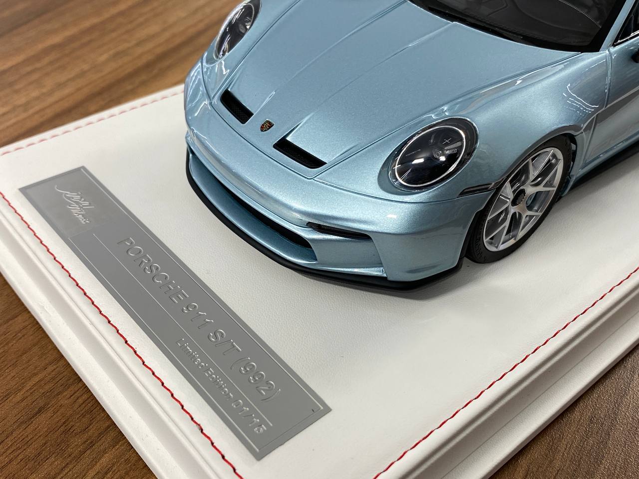 1/18 Resin Porsche 911 S/T (992) by Ivy Models in Ice Blue / Silver – Limited 15 pcs