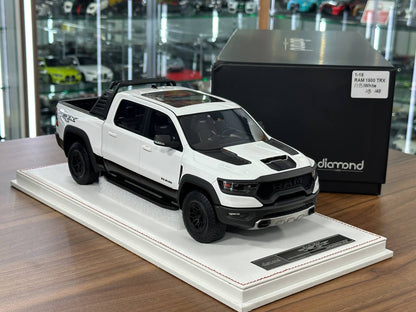 Exclusive 1/18 Dodge Ram TRX 1500 [White] – Limited Edition (40 pcs)