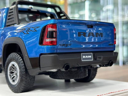 Exclusive 1/18 Dodge Ram TRX 1500 [Blue] – Limited Edition (40 pcs)