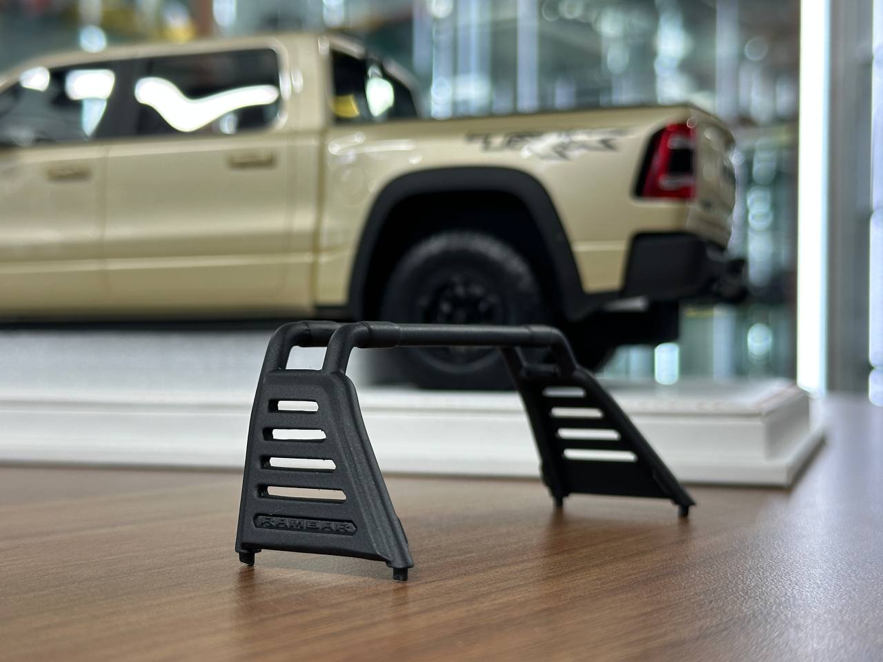 Exclusive 1/18 Dodge Ram TRX 1500 [Sand] – Limited Edition (40 pcs)