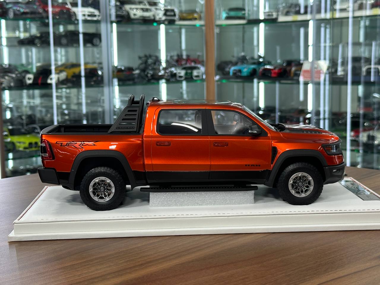 Exclusive 1/18 Dodge Ram TRX 1500[Bronze] – Limited Edition (40 pcs)