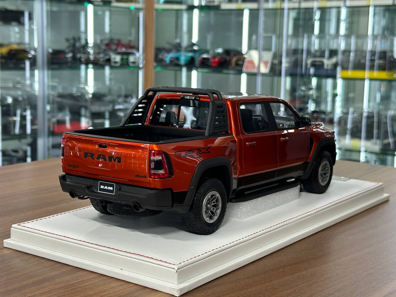 Exclusive 1/18 Dodge Ram TRX [Cherry Red] Ltd.Edn.40 pcs – dturman.com