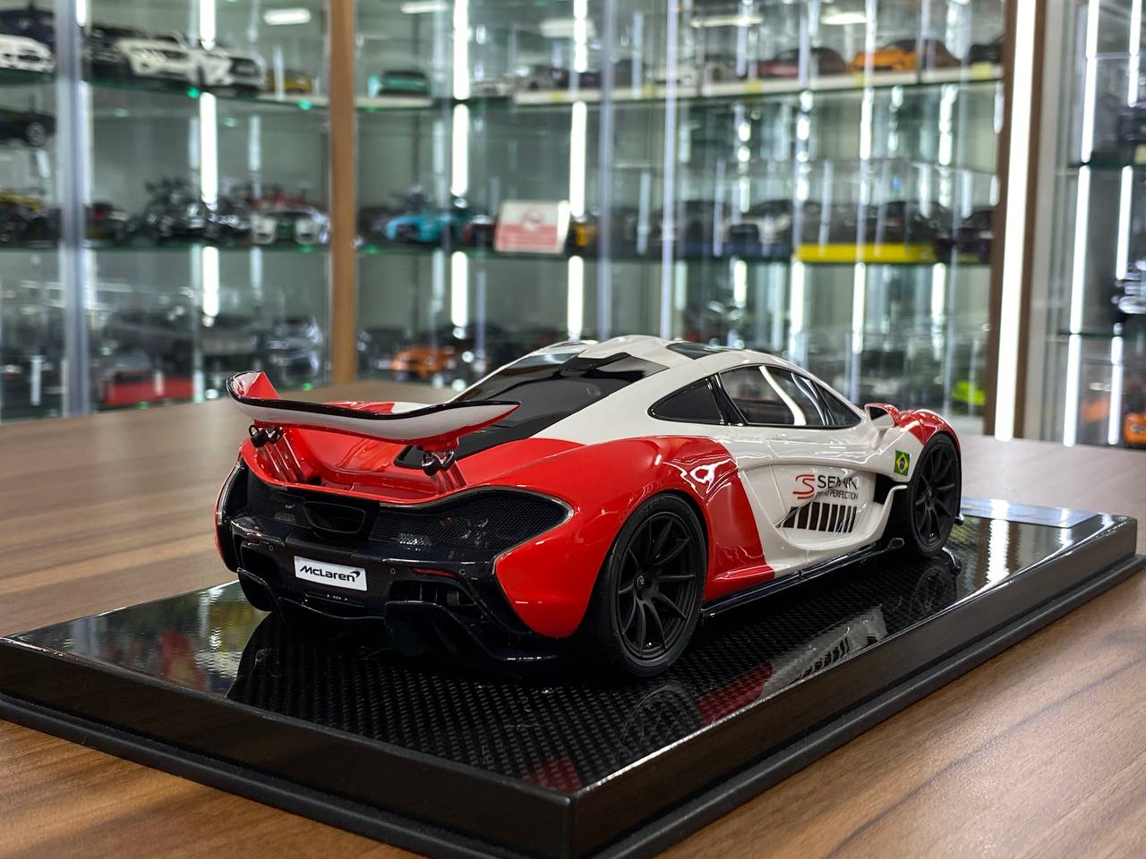 Dino Models McLaren P1 #12 – Signed by Frank Stephenson (Marlboro, 1:18 Resin, Limited to 20 pcs)
