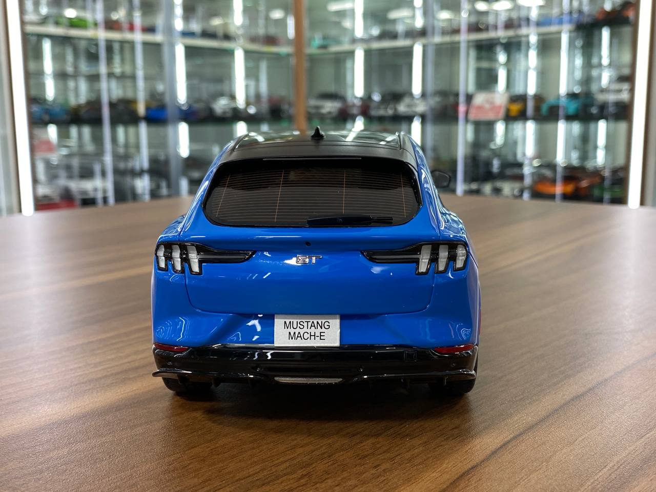 1/18 Resin OttO Mobile Ford Mustang Mach-E GT Performance Blue – Limited 999pcs