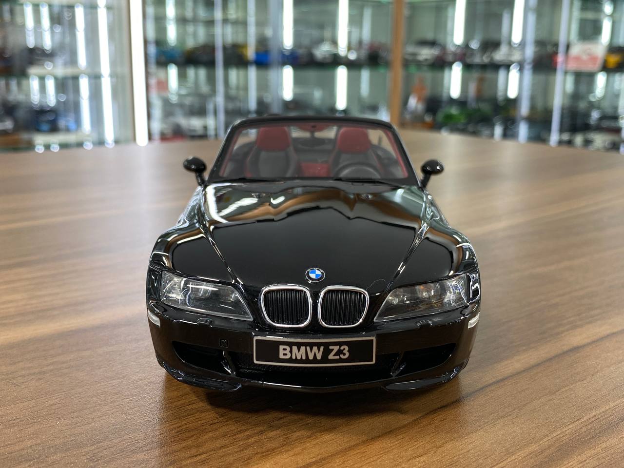 1/18 Resin OttO Mobile BMW Z3 M Roadster Black – Limited 2000pcs