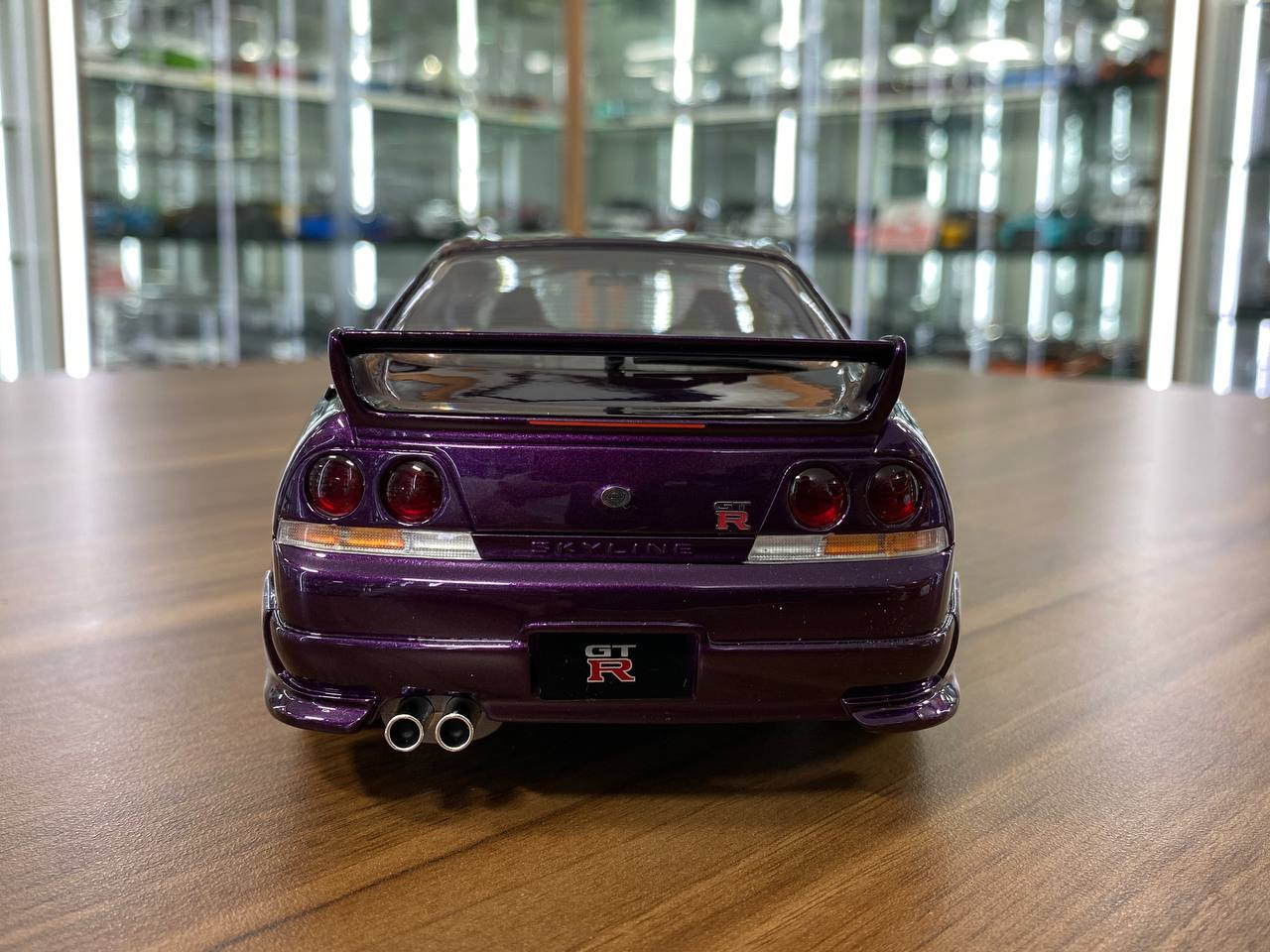 1/18 Resin OttO Mobile Nissan Skyline GT-R R33 V-Spec Purple – Limited 2000pcs