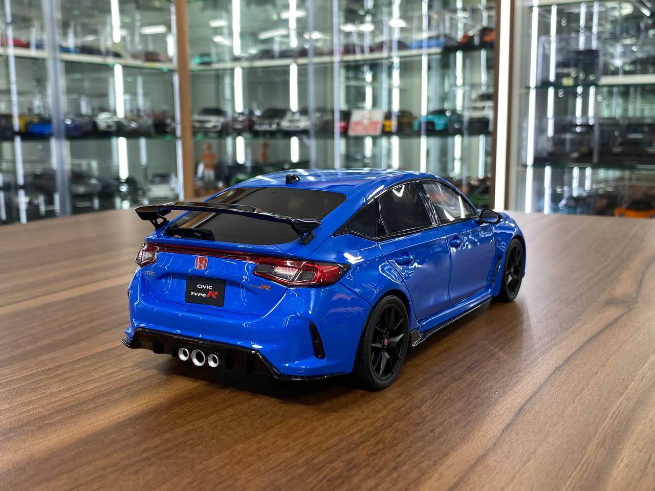1/18 Resin Honda Civic Type R by OttO Mobile in Blue – Limited 999pcs