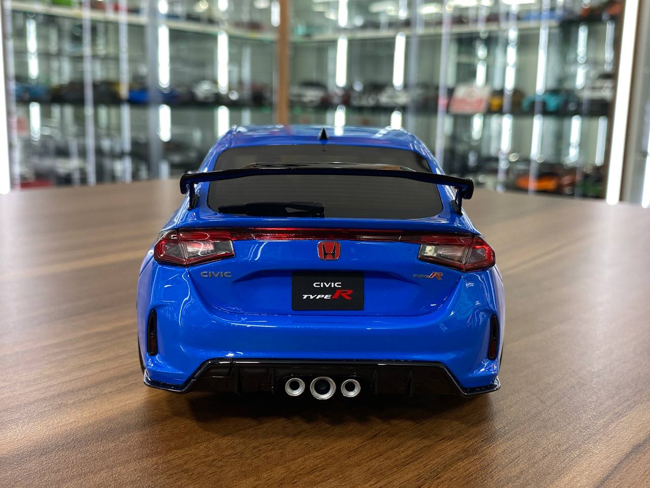 1/18 Resin Honda Civic Type R by OttO Mobile in Blue – Limited 999pcs
