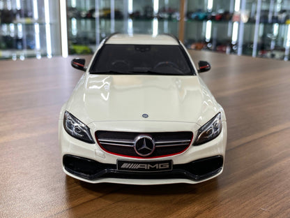 1:18 Resin GT Spirit Mercedes-Benz AMG C63s (S205) T-Modell 2015 – White (Limited to 1000 pcs)