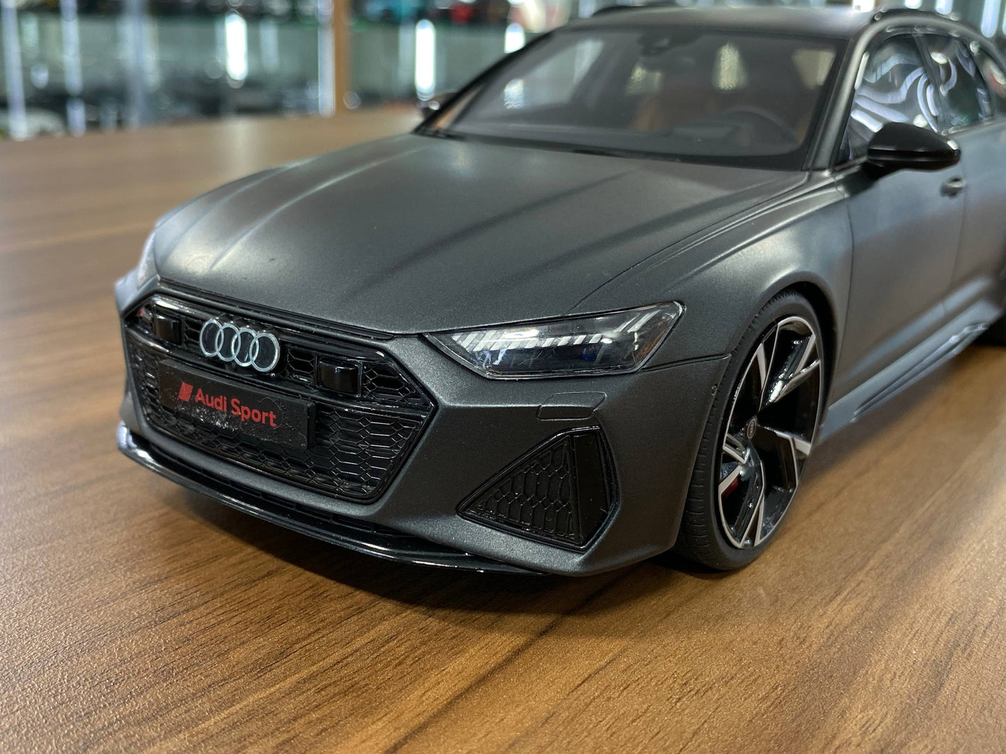 1:18 Resin GT Spirit Audi RS6 Avant Sport – Matt Grey ( Limited to 1999 pcs)