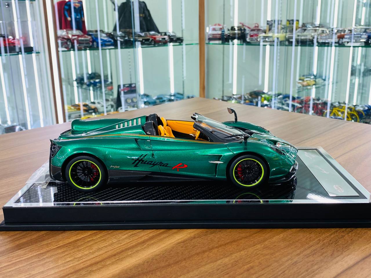 Limited Edition YY Model Pagani Huayra BC Resin Model - Green | 1/18 Scale