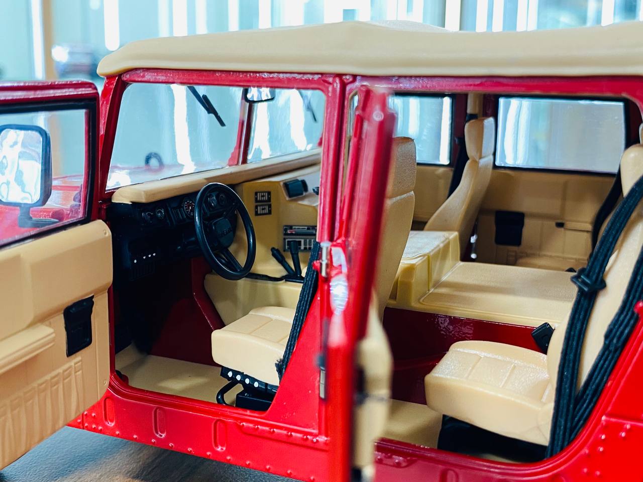 Exoto ThunderTrac 1995 AM General Humvee Hummer H1 Soft Top Diecast - Red | 1/18 Scale