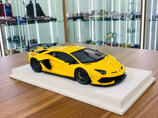 1/18 Resin Model - Make Up Model Lamborghini Aventador SVJ (2018)