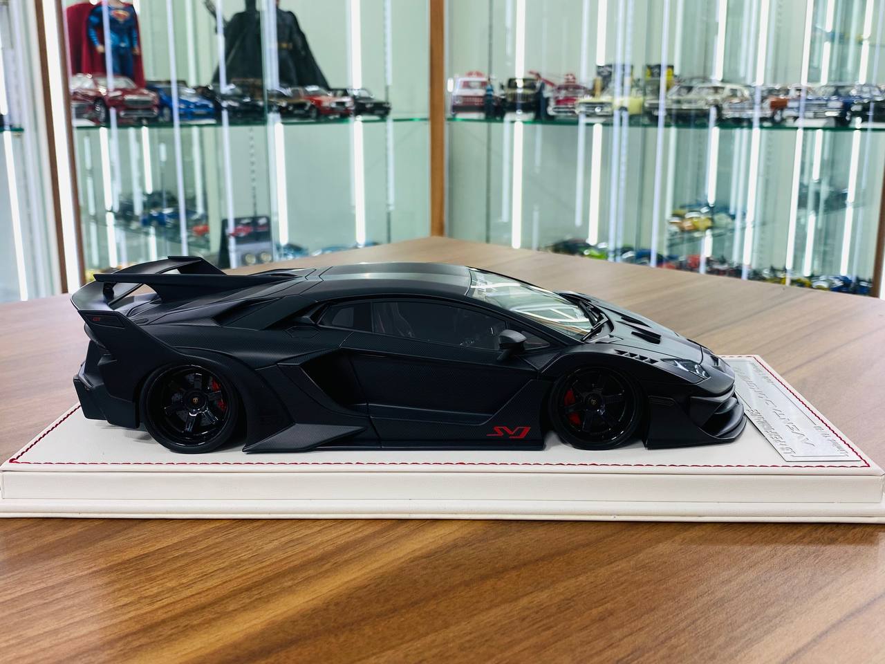 1/18 Resin Davis & Giovanni Lamborghini AVENTADOR GT EVO Matt Carbon Fiber Limited- 80 pcs