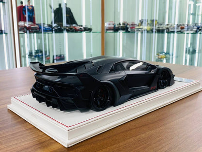 1/18 Resin Davis & Giovanni Lamborghini AVENTADOR GT EVO Matt Carbon Fiber Limited- 80 pcs