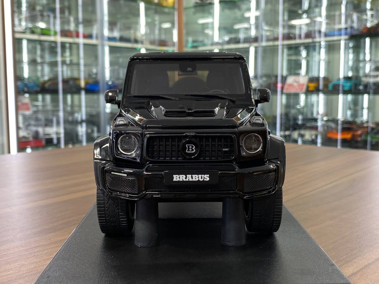 1/18 Resin Mercedes Benz BRABUS 800 4x4 Super Black – Limited 999pcs