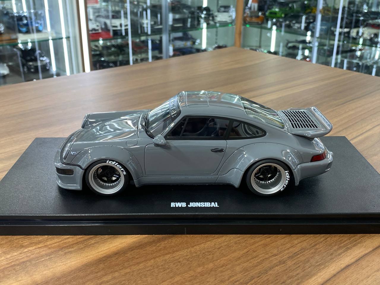 1/18 Resin Porsche 911 (964) RWB Jonsibal 2015 GT Spirit Grey – Limited Edition