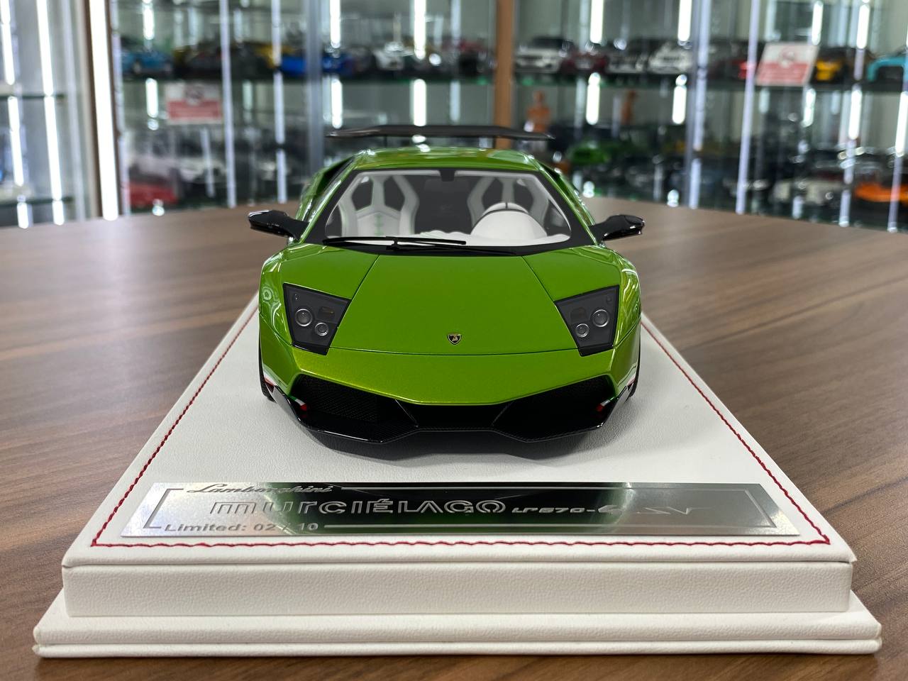 1/18 Resin Lamborghini Murciélago LP 670-4 SV Verde Dorado / White Interior – Davis & Giovanni Limited 10