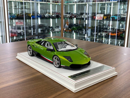 1/18 Resin Lamborghini Murciélago LP 670-4 SV Verde Dorado / White Interior – Davis & Giovanni Limited 10