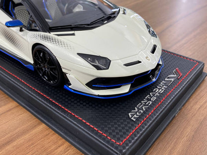 1/18 Resin Lamborghini Aventador SVJ Roadster Xago Edition Bianco Asopo – MR Collection Limited 99