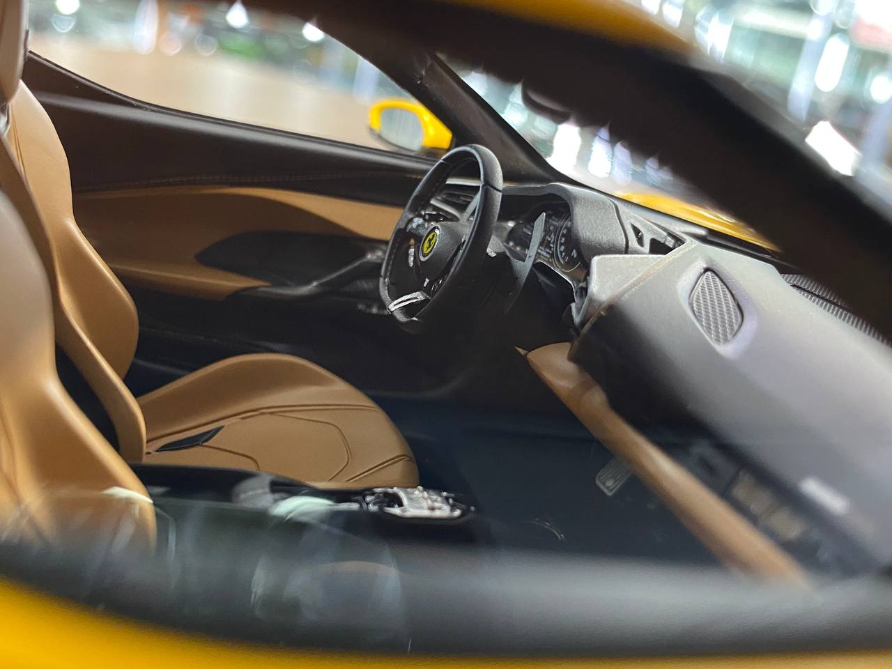 1/18 MR COLLECTION Ferrari 296 GTB Giallo Tristrato Sur Carbone FE035C 1/18 MR COLLECTION Ferrari 296 GTB Giallo Tristrato Sur Carbone FE035C