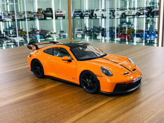 1/18 Diecast Maisto Porsche 911 GT3 Orange