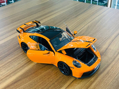 1/18 Diecast Maisto Porsche 911 GT3 Orange
